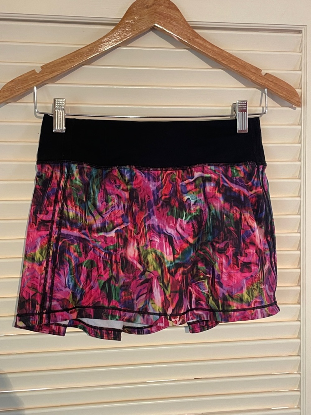 lululemon athletica Pink Multi Print Tennis Skirt size 2